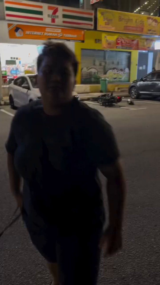 Pengkid acah2 jantan tp jadian rupanya.