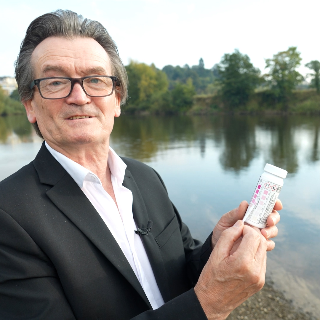 It’s week three of Feargal Sharkey's mission to investigate the toxicity of Britain’s rivers. And he’s finally found one that *passes* some of the tests. But it’s not all plain sailing on the River Wye…