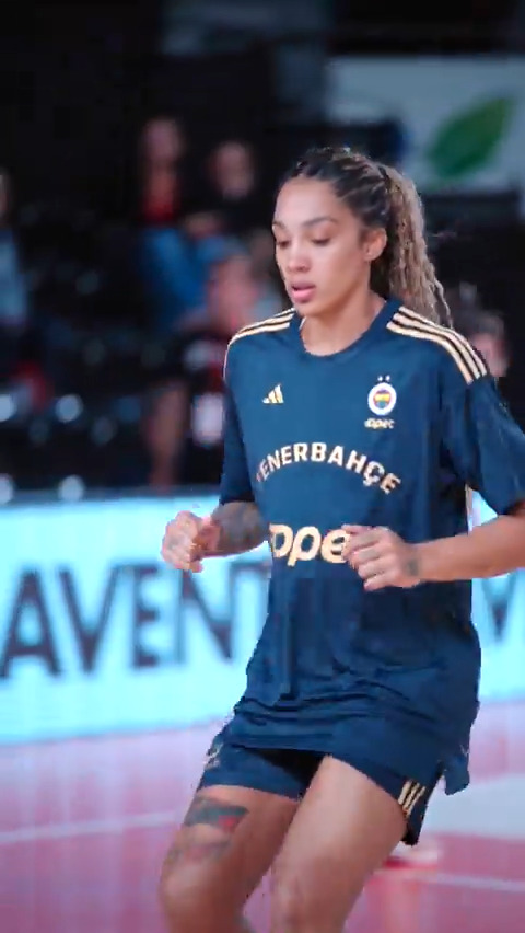 Gabby is looking good in yellow-blue 💛💙 gabby williams 👻 | Fenerbahçe Opet | #EuroLeagueWomen