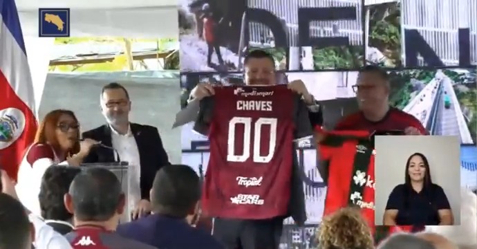 Saprissa campeón por decreto.