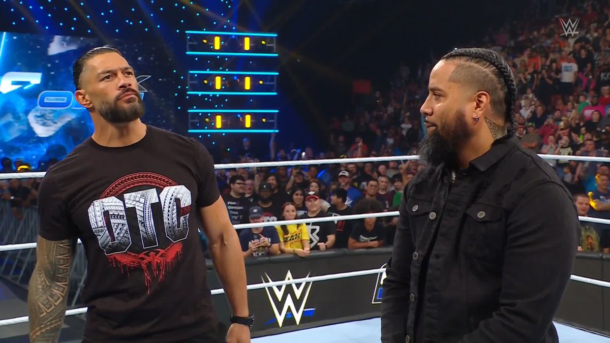 You heard the OTC! Acknowledge him 😤☝️ #SmackDown