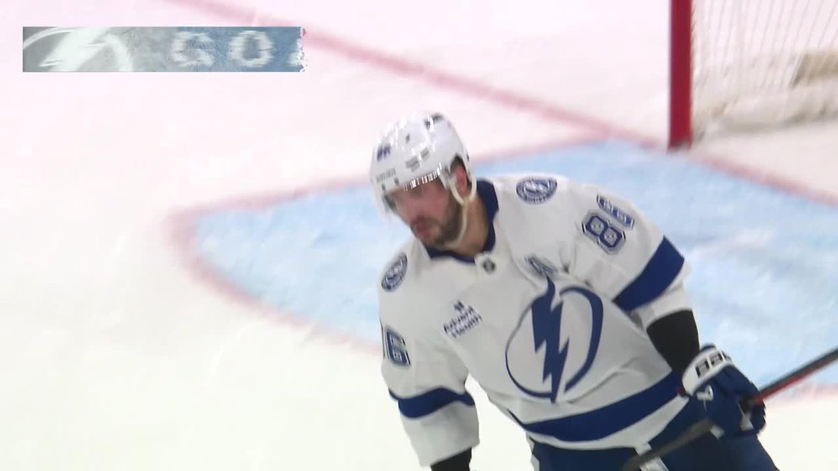 Kuch caps off the hatty on an empty net 🎩🎩🎩