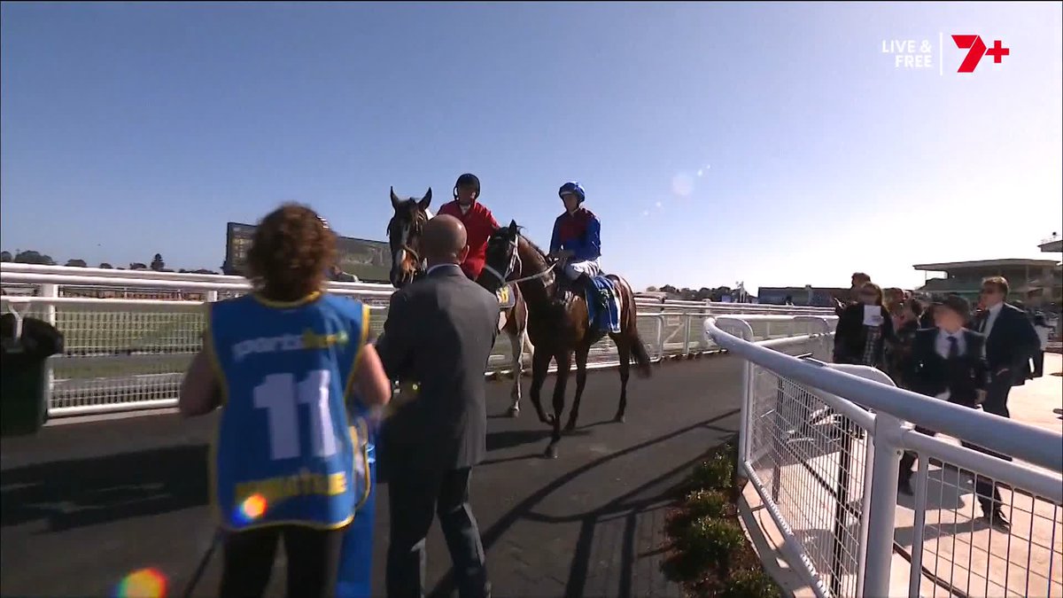"There is a real sense of frustration the way the track is playing today." Thoughts on the Caulfield track today? 🤔
