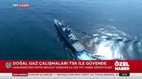 Türkiye, Karadeniz'de doğal gaz arama ve çıkarma faaliyetlerini, Mehmetçik'in refakati altında, güvenle sürdürüyor. Rusya-Ukrayna savaşı sonrası sürüklenen mayınlar ve diğer olası tehlikelere karşı, TSK teyakkuzda... Bu kritik görevi ilk kez TRT Haber görüntüledi.