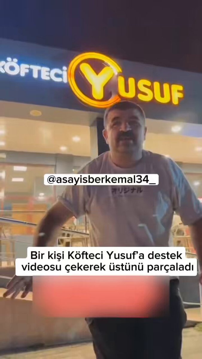 Bir kişi Köfteci Yusuf’a destek videosu çekerek üstünü parçaladı. 📌Son yaşanan olaylarla ilgili ne düşünüyorsunuz?