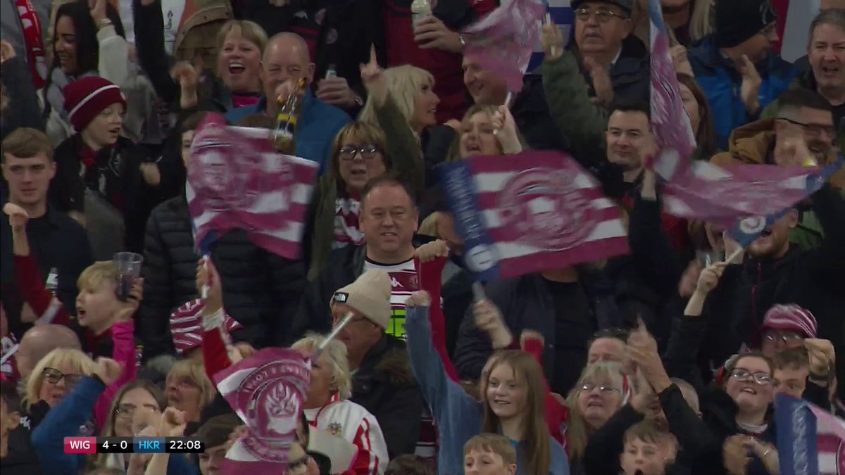 TRY FOR WIGAN WARRIORS ✅ Bevan French delivers a try as good as any we've seen on this stage 😳