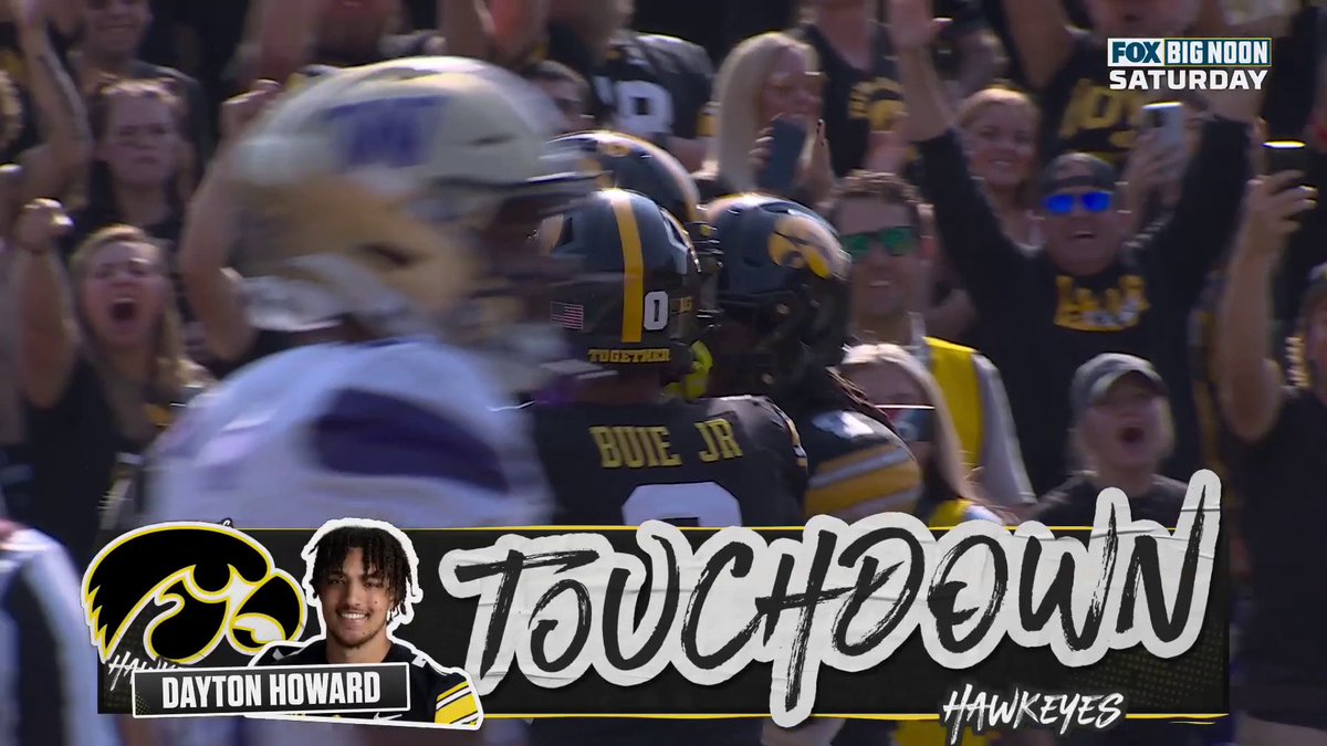 DAYTON HOWARD FOR THE TD Hawkeye Football is cruising in the second half 🔥