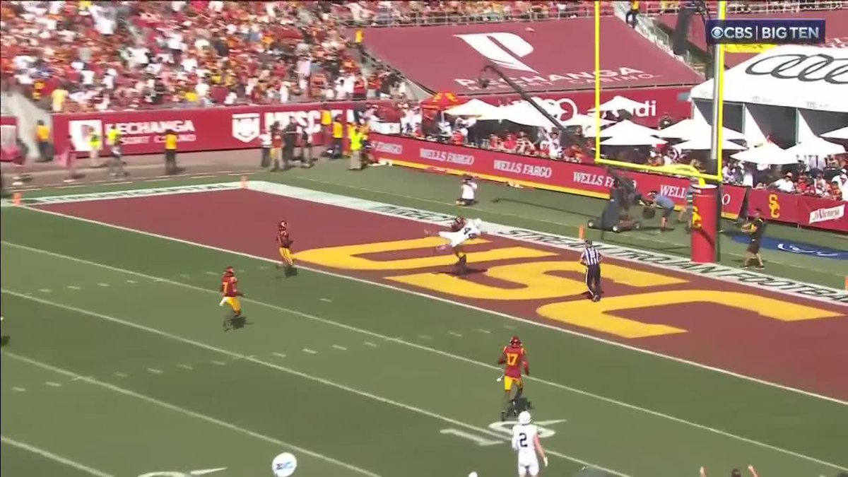 Tyler Warren snapped the ball and caught the touchdown ON THE SAME PLAY