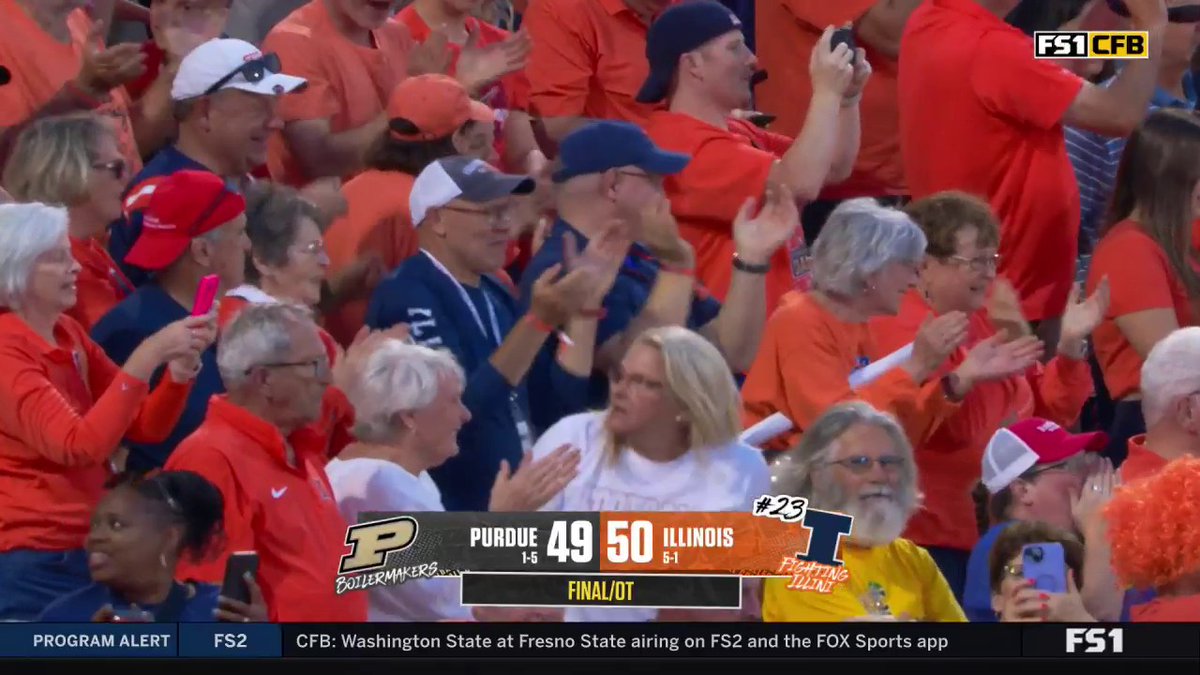 Eric Collins went nuts on the final play of Purdue/Illinois What a call