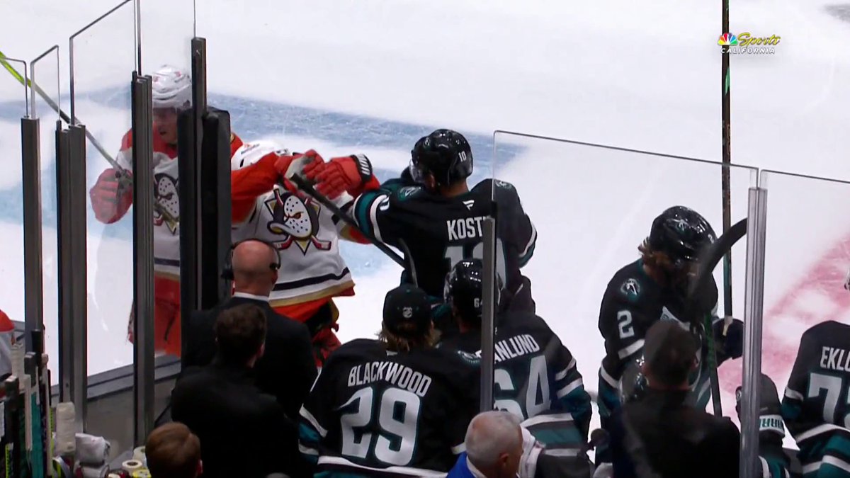 Kostin served some cold revenge for this cross-check 😳