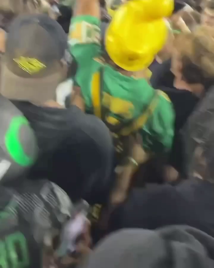 POV: storming the field after the Oregon Ducks beat Ohio State 🦆 😤