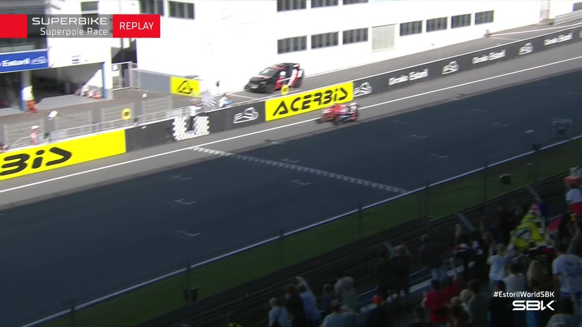 IT'S OFFICIAL!🔥😮💥 It was THE CLOSEST GAP between the 1st and 2nd in #WorldSBK HISTORY😮🤯 #EstorilWorldSBK 🇵🇹
