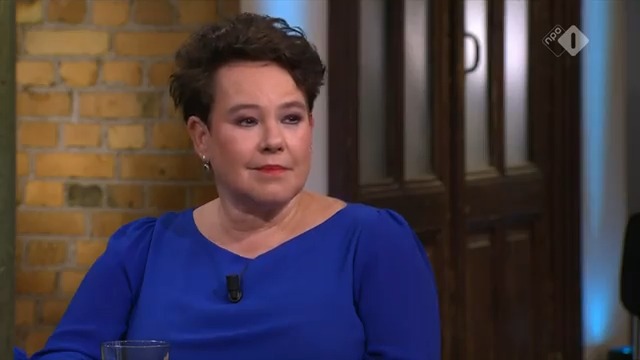 'Als bestuurder zit je aan tafel zit met 1 opdracht: hoe kan het wel. Daarvoor moet je soms door de muur', aldus Sharon Dijksma in #buitenhof. 'Bestuurders die iets willen: we moeten samenwerken over de grens van partijen'. Zet de teerling naar de nering, want het is niet gratis.