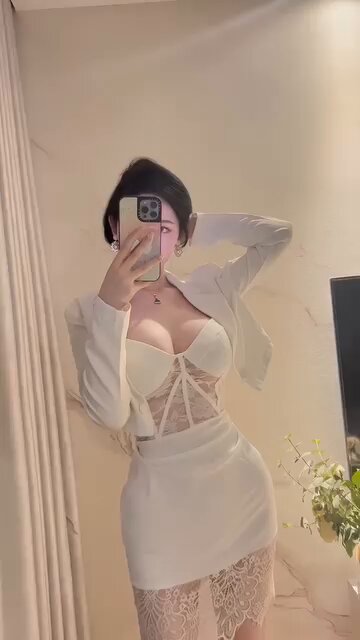 Đi đám cưới thôi nào - bồ đồ với đt ra tất cả đều là đồ mượn hihi nhiêu đầy đủ anh đứt cô dâu