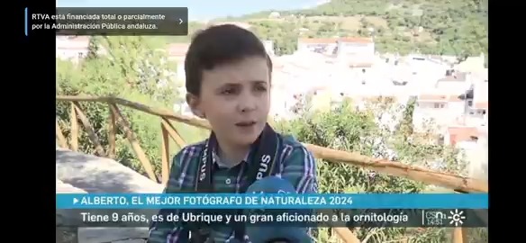 Una historia bonita. Alberto es de Ubrique y con solo 9 años ha ganado el premio al mejor fotógrafo de naturaleza del año, que concede el Natural History Museum. #TalentoAndaluz y amor por la naturaleza. ¡Mi enhorabuena! Orgulloso de que #Andalucía y su futuro brillen en el mundo.