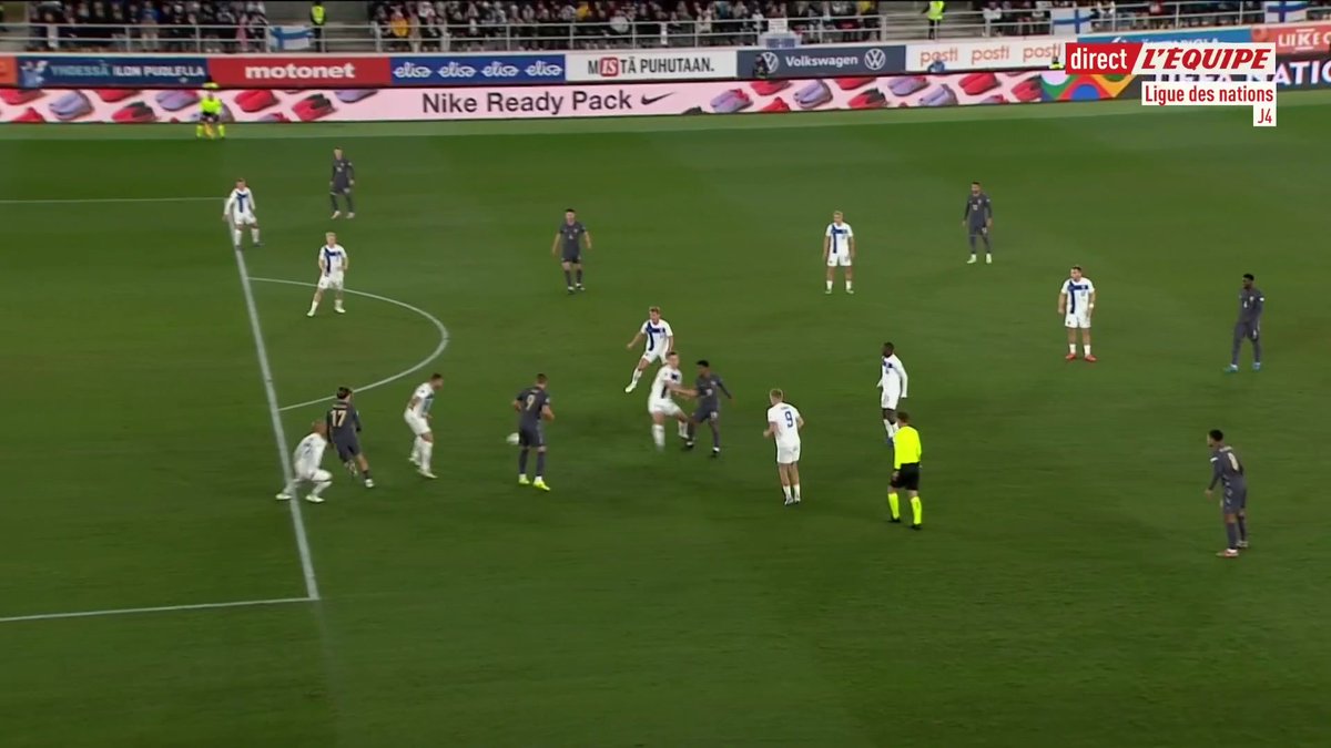 🔥 But de Jack Grealish pour l’Angleterre ! Le lillois Angel Gomes sert parfaitement le cityzen pour le 1-0 #lequipeFOOT
