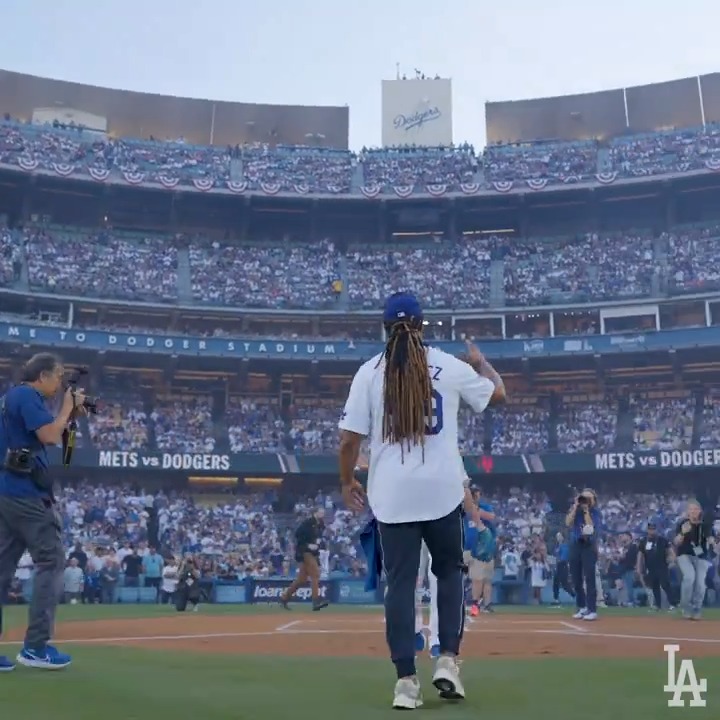 Mannywood. Welcome back to Dodger Stadium, Manny!