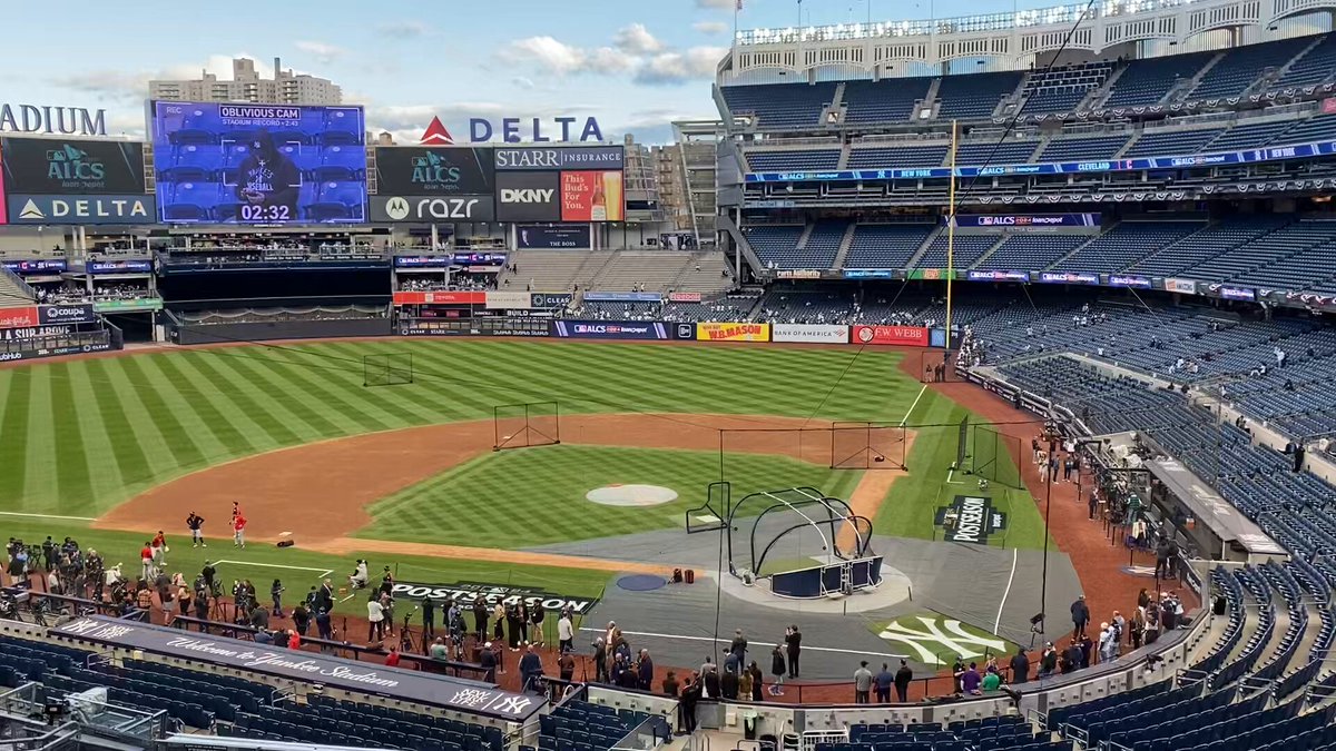 History at Yankee Stadium before Game 1 of the ALCS. The stadium record for the Oblivious Cam has been broken … and it came down to the wire!