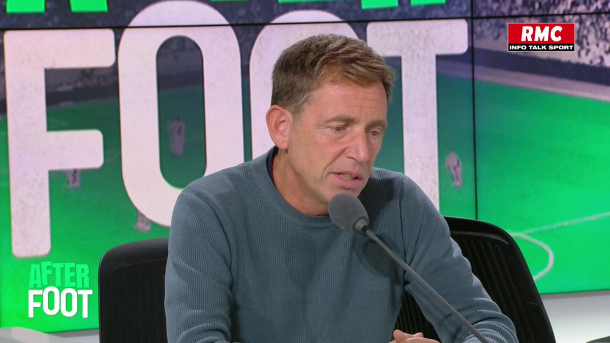 🗣️ Daniel Riolo: "J'ai l'impression que quoi qu'ils fassent, le désamour des Bleus est installé. Qu'ils gagnent ou qu'ils perdent, on n'est plus tellement emballé, on ne sait plus trop quoi dire. On est tous pressé de se replonger dans le championnat et la Ligue des champions"