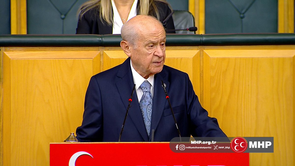 Yeri gelir elimi uzatır müşterek ve milli değerlerde toplanma çağrısı yaparım; yeri gelir vatan için, millet için, bayrak için, ezan için, devlet için başımı uzatır, şehadet şerbetinden tadımlık değil kana kana doyumluk içerim.