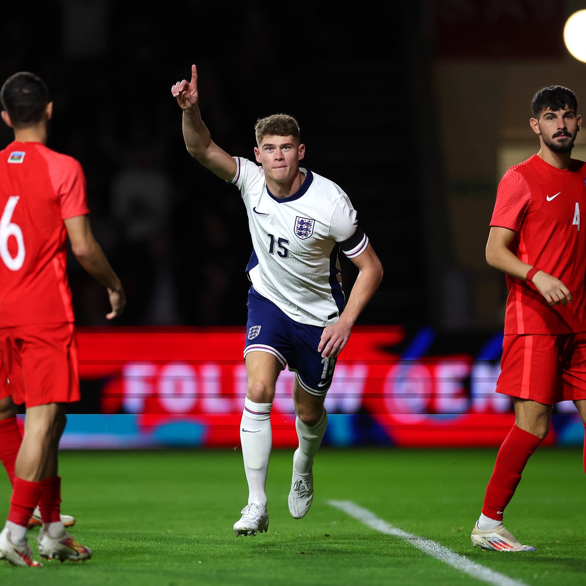 Des ⚽️ de Shavy, Umit… et maintenant Charlie avec les Espoirs anglais !