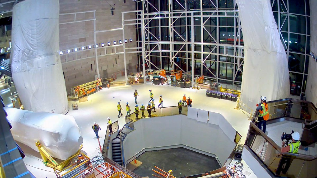 How do we move a massive rocket into the Museum and install it in place? Very carefully! Check out this timelapse of the move and install of the @BlueOrigin New Shepard "Propulsion Module 4-2" booster that just joined our collection.