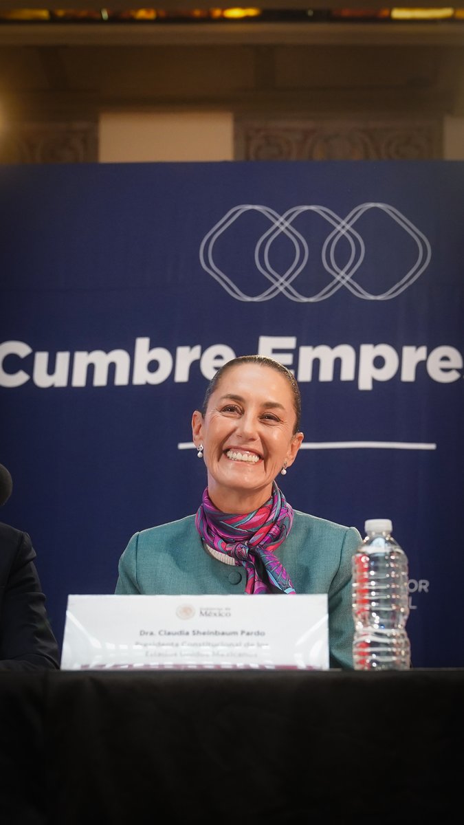 Dialogamos con empresarios de Estados Unidos y México en un encuentro amistoso en el que se anunciaron cerca de 20 mil millones de dólares de inversión en el país para 2025.