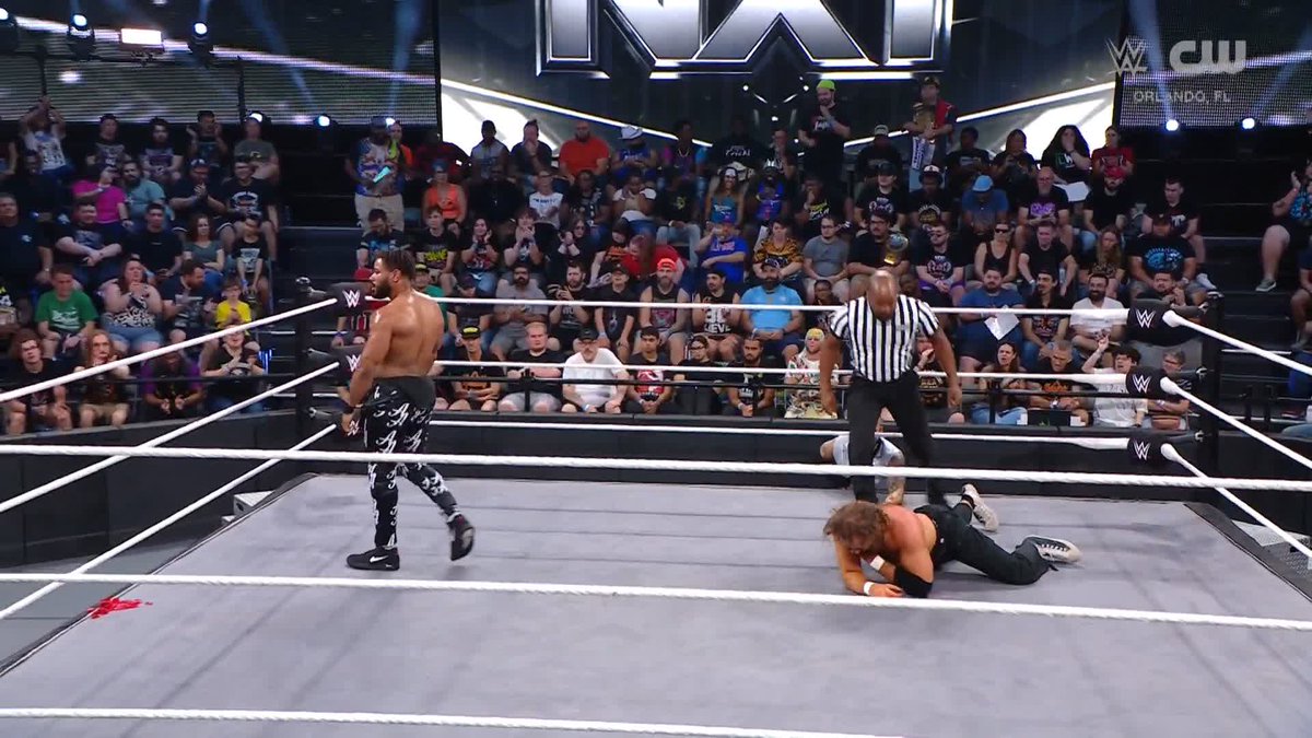 🌹 🌹 🌹 karmen petrovic 🗡 knew exactly how to hype Tehuti Miles up... 👀 #WWENXT