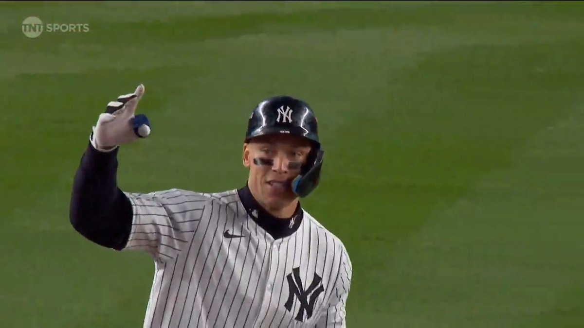 Aaron Judge's verdict: 2 runs 👨‍⚖️ #ALCS