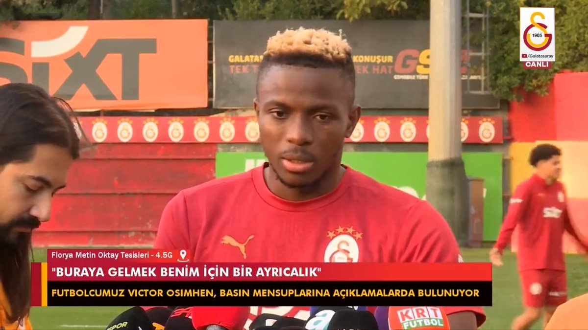 "OKAN HOCAMIZ BENİ İKNA ETTİ..." Victor Osimhen: "Okan Buruk beni ikna etti. Hem baba olarak, hem hoca olarak, hem insan olarak, söyledikleri beni derinden etkiledi..."