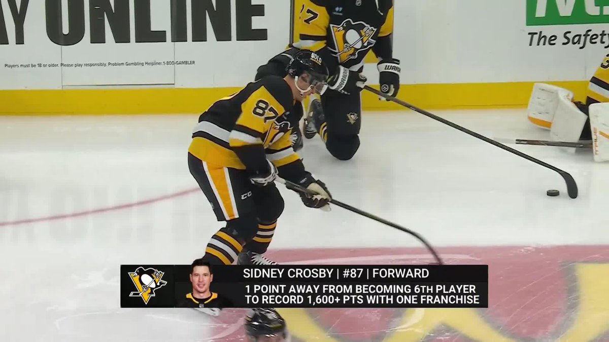 On a night where Sid can reach 1600 career points, he's still out there tracing the Golden Arches during warmies 〽️