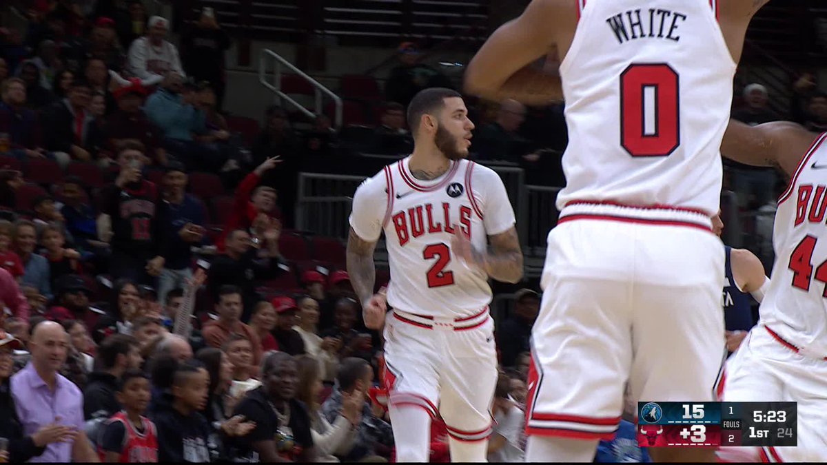 Zo's first bucket back is a three! Chicago Sports Network | Lonzo Ball