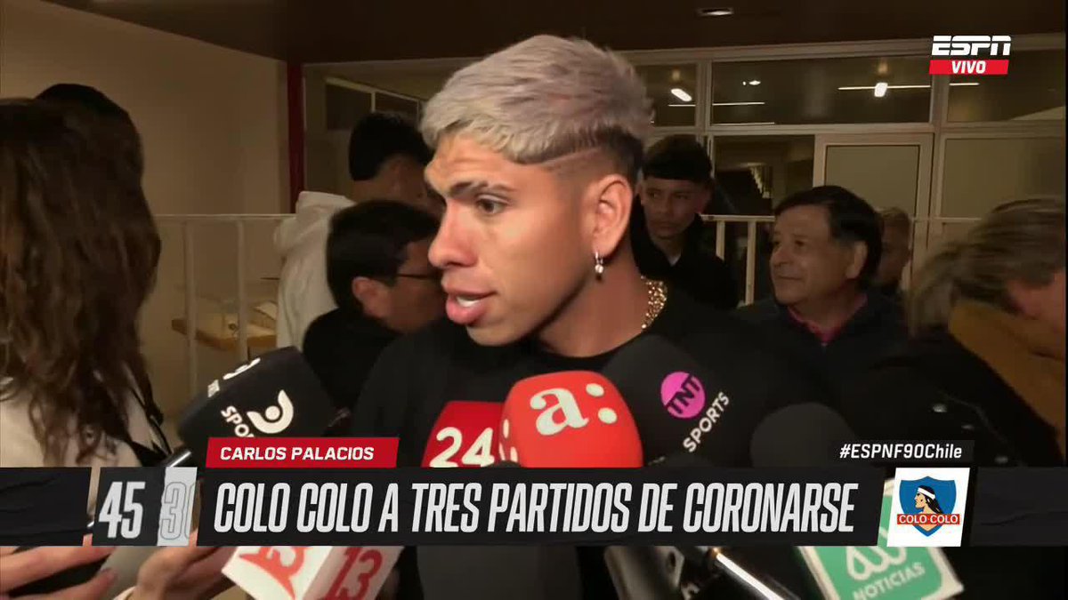 "NO FUE UNILATERAL MI SALIDA (DE #LAROJA)... ¡YA ESTÁ!" #ESPNF90Chile Carlos Palacios: "Todos opinan, pero son problemas personales... Y me parece injusto, dicen que uno es antipatriota o que se tiró del barco, pero si hubiese sido otro jugador quizás no lo hablarían tanto".
