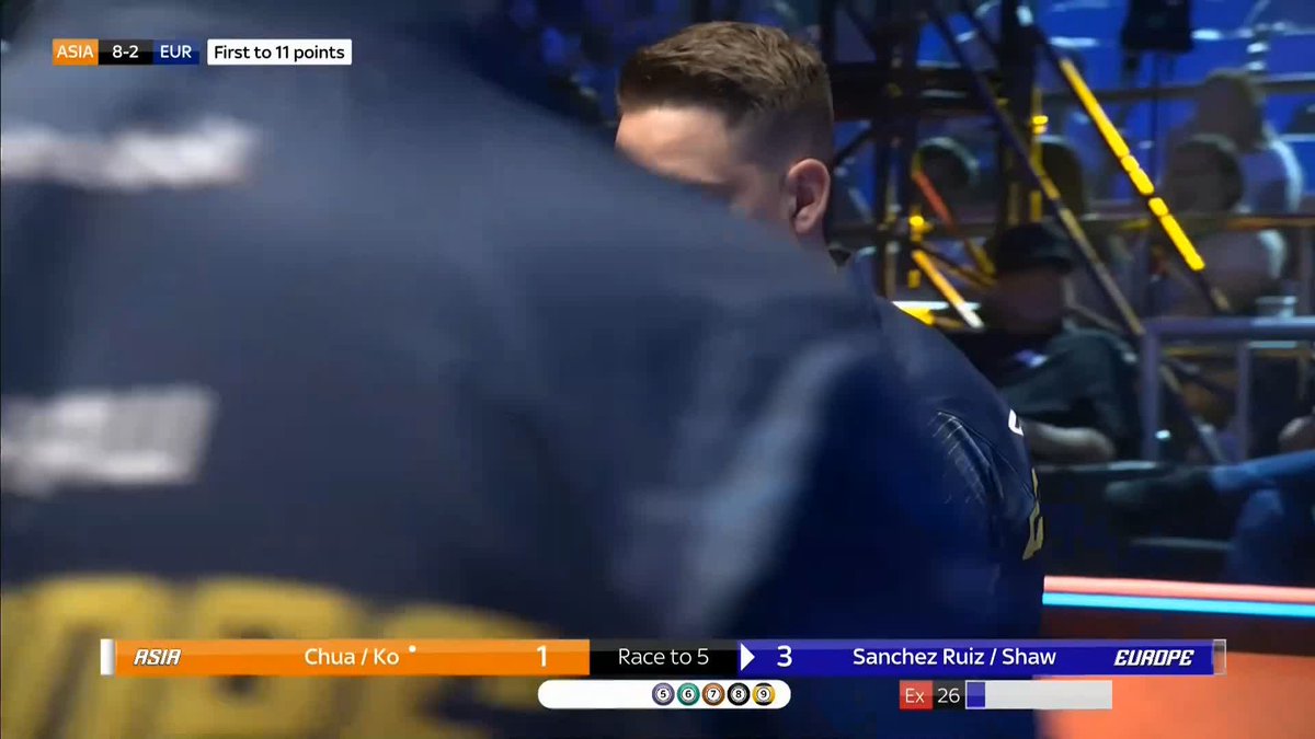 YOU CANNOT WRITE THIS! 🤯 Team Europe's momentum is halted after a CRAZY miscue from FSR 😵💫 #ReyesCup ⭐️🇵🇭