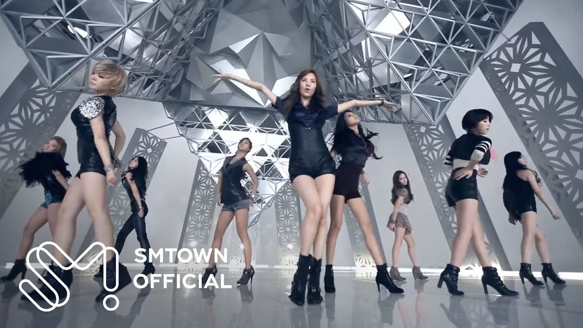 13 years ago today, Girls’ Generation released their 3rd Album ‘The Boys’ with the title track of the same name