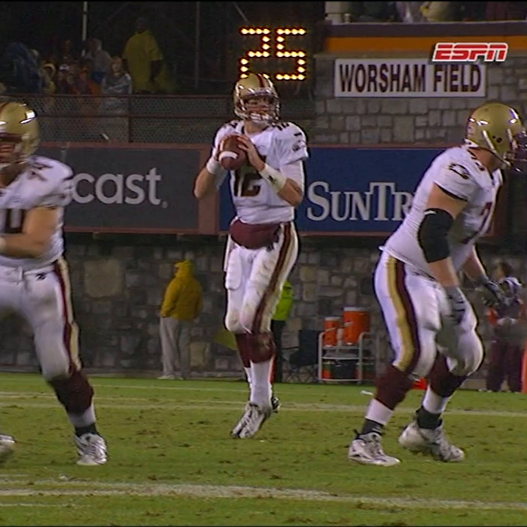 17 years ago Boston College Football traveled to Virginia Tech on a Thursday night and Matt Ryan did this 🎯🥶