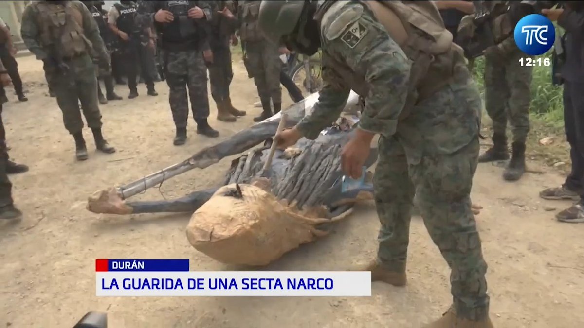 En Durán, los terroristas realizaban rituales satánicos antes de llevar a cabo sus ataques. Durante la Operación Tormenta Dos, el Bloque de Seguridad incineró un muñeco representando a 'alias Bob Marley', quien era conocido como el brujo de una banda criminal. Más noticias en