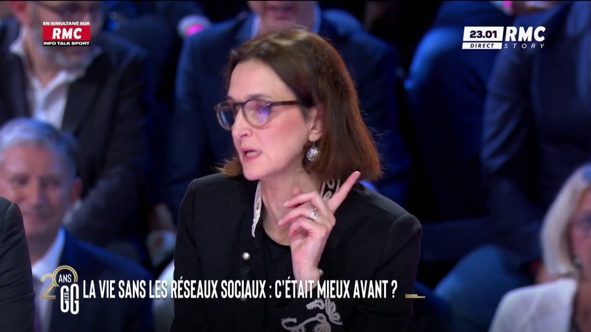 ⚡ Le ton monte entre Barbara Lefebvre et Claire O'PETIT sur le plateau ! Les 20 ans des Les Grandes Gueules , en direct sur #RMCStory et en simultané sur RMC et #RMCBFMPlay ! #GG20ans