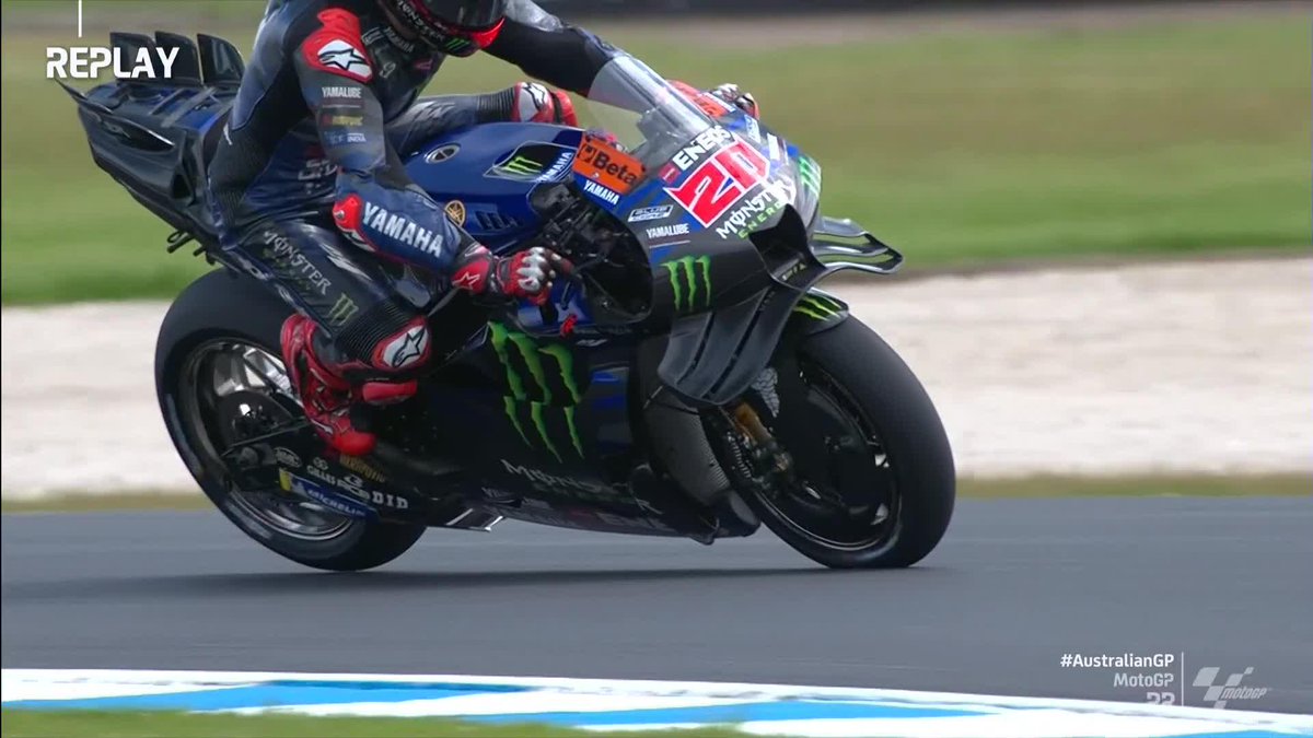 🤯 fabio quartararo with serious vibration issues! #AustralianGP 🇦🇺