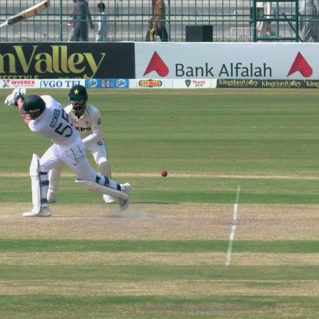 Just about sums up this innings 🥲 #PAKvENG