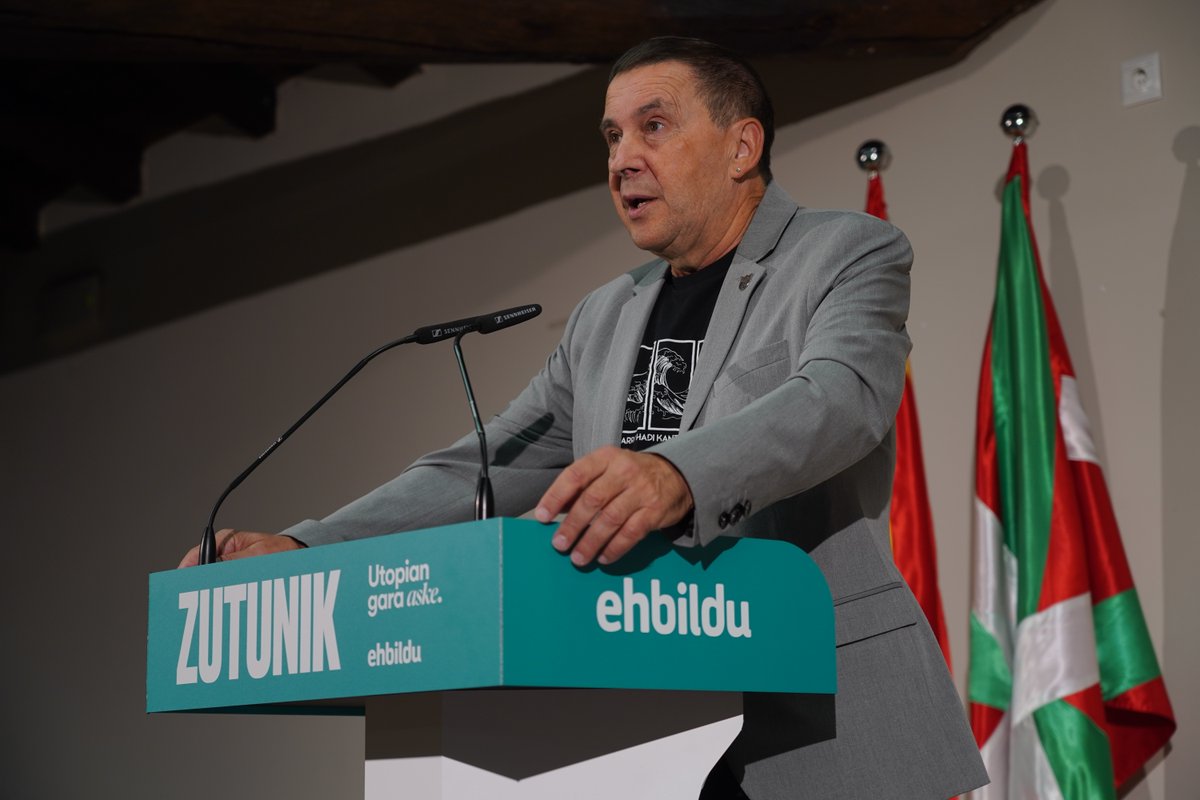 En el núcleo de la directriz política estratégica de EH Bildu se encuentra el impulso del carácter nacional de este país. Porque Euskal Herria es la protagonista y el núcleo de la III. ponencia política de EH Bildu. #Zutunik