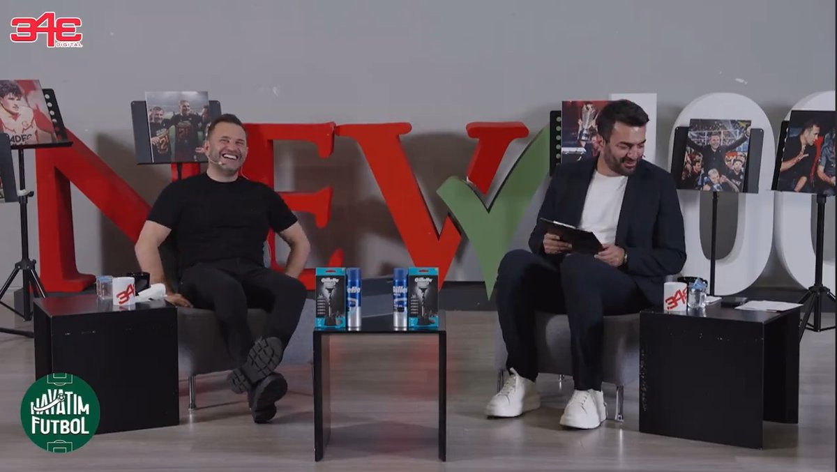 - Üst üste maç kazandığınızda uğur yapıp kıyafet değiştirmezmişsiniz? (343) Okan Buruk: "Eskidendi o. Galatasaray'a gelince bitti ama ara sıra oluyor. Boğazlı beyaz kazak giymiyorum (Gülerek). Güzel espriydi..."