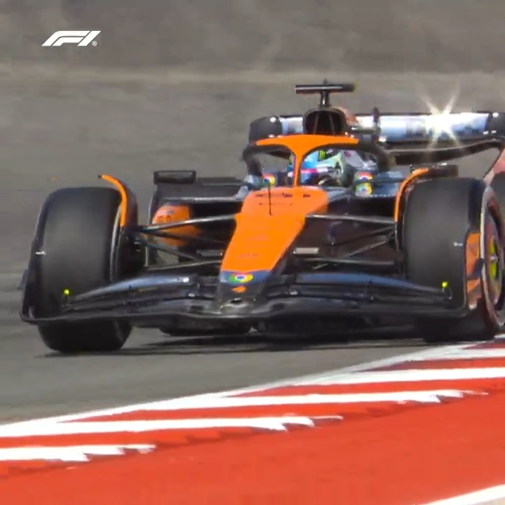 McLaren's special livery looks very sparkly in the Texas sunshine ✨ #F1 #USGP