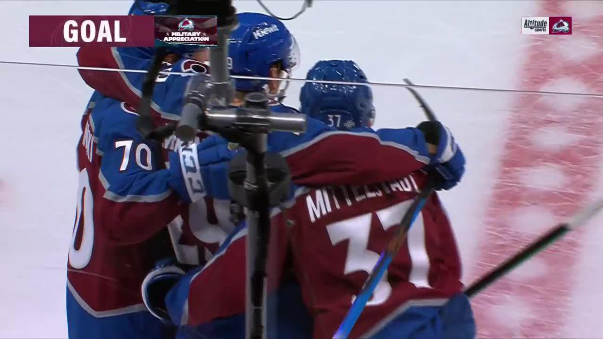 The Dogg seals the deal in OT 🚨 #GoAvsGo