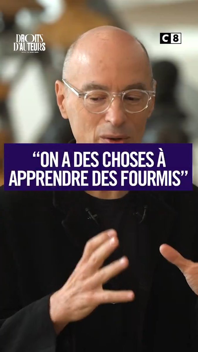 Bernard Werber fait le parallèle entre les fourmis et la civilisation humaine. #DroitsDAuteurs avec Valérie Bénaim à revoir en intégralité sur myCANAL ➡️
