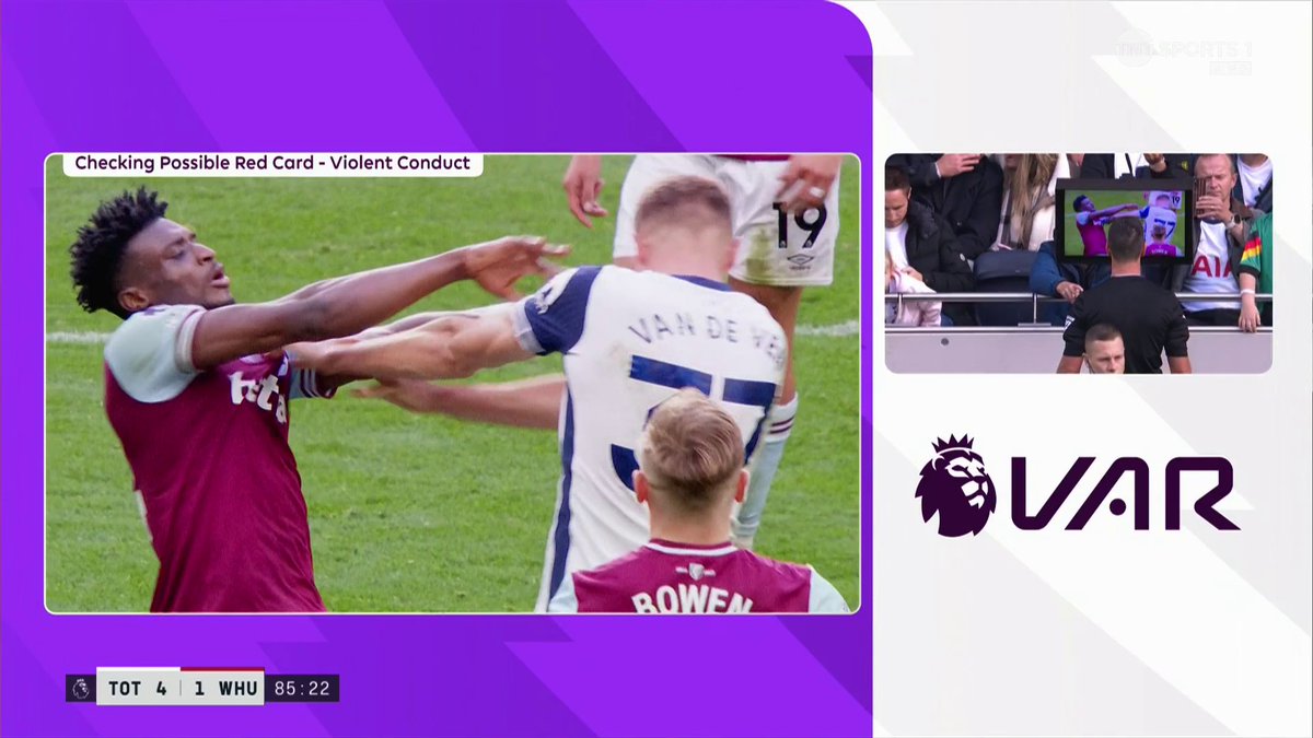 It goes from bad to worse for West Ham as Mohammed Kudus is sent off 🟥 📺 TNT Sports & discovery+ UK