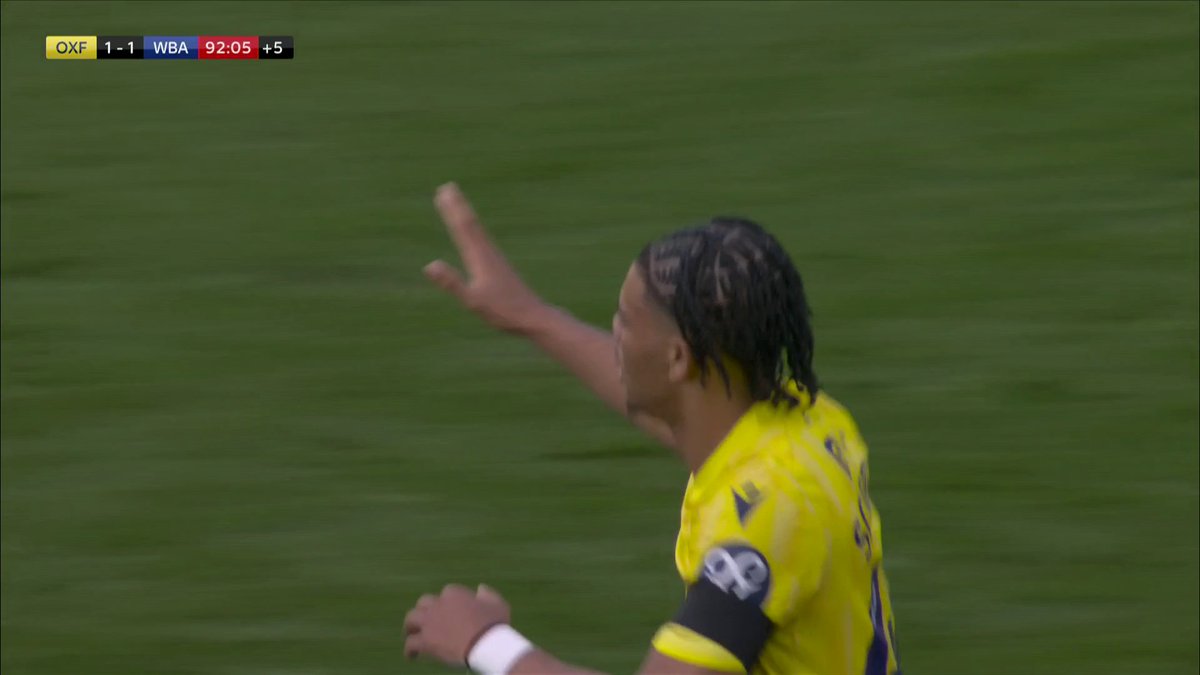 "There's the man they needed!" Dane Scarlett equalises for Oxford United! 🤝