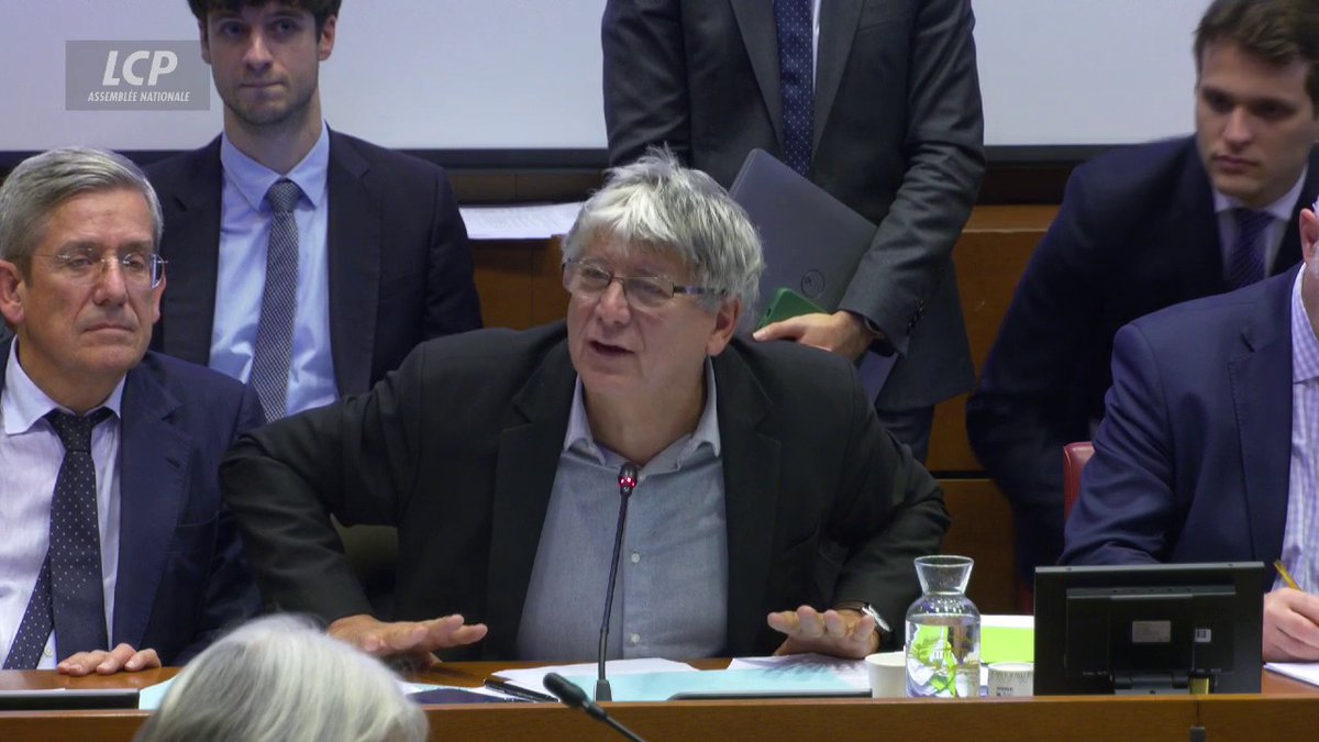 🔴🏛️ Budget 2025 : la commission des finances de l'Assemblée rejette la partie "recettes" du #PLF2025. Seuls les groupes de gauche ont voté "pour" le texte tel qu'amendé, les autres "contre". Le projet du gouvernement sera examiné à partir de lundi dans l'hémicycle. #DirectAN