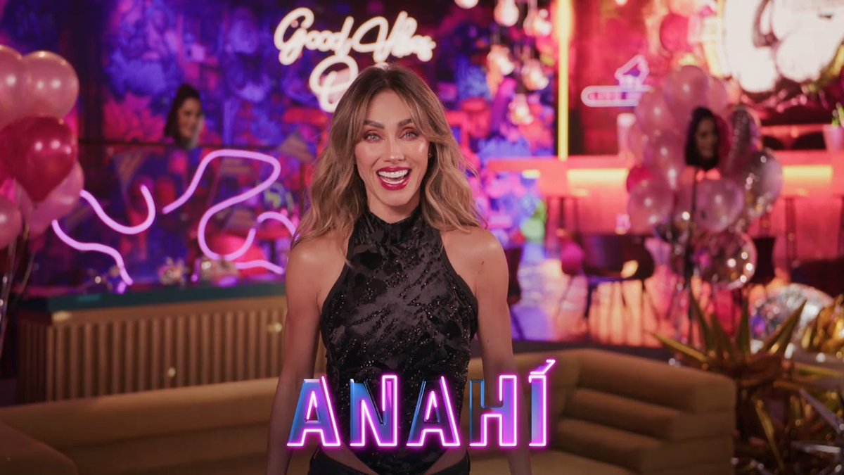 ¡La espera casi termina! 🤩💥 Acompaña a Anahi en su estreno como investigadora en #QuienEsLaMascaraUS 🎭 MAÑANA a las 7P/6C por Univision #QuienEsLaMascara #TVContent #show #familiar #diversión