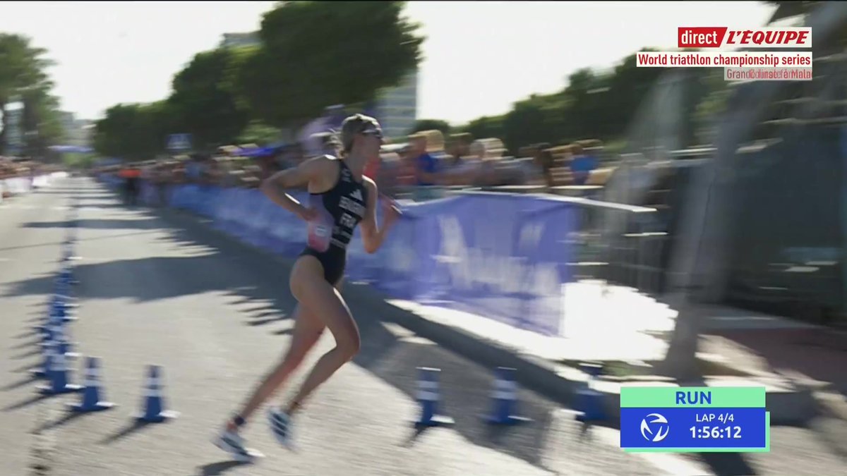 🇫🇷🇫🇷🇫🇷 CASSANDRE BEAUGRAND CHAMPIONNE DU MONDE !! La Française s'impose sur la grande finale de la WTCS et remporte le général, la première tricolore à réaliser cet exploit #lequipeTRIATHLON